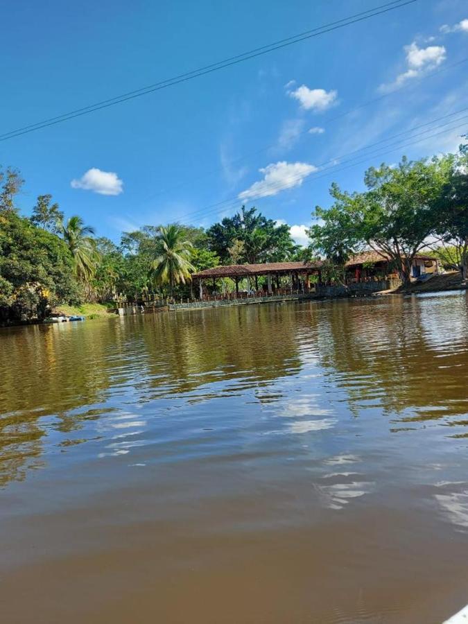 Hotel Candilejas Puerto Berrio Экстерьер фото